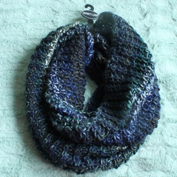 Knit Infinity Scarf - Picture 2 of 8